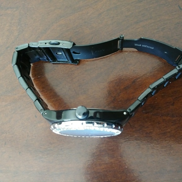 Watch - Picture 6 of 8